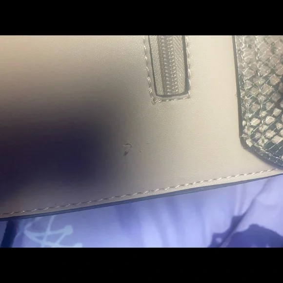 Crossbody strap purse - Picture 5 of 5